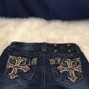 Miss Me Signature Skinny Size 24